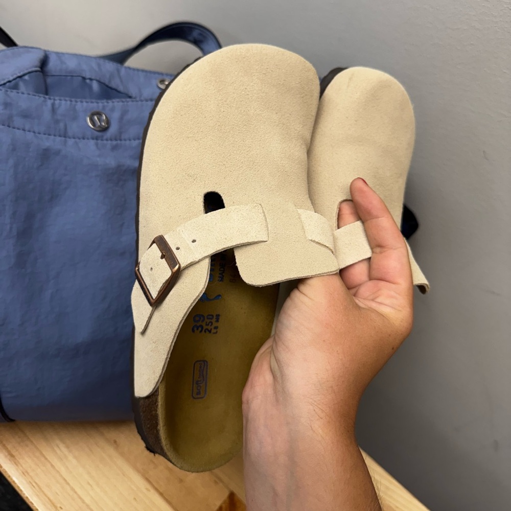 Clogs